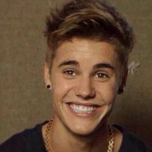 Meet your Posher, Esperanza